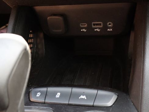 Used 2023 Chevrolet TrailBlazer LT w/ Convenience Package FWD image 36