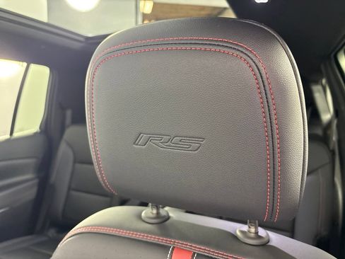 Used 2024 Chevrolet Traverse RS w/ LPO, Floor Liner Package AWD/4WD image 19