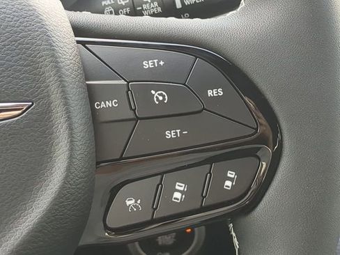 New 2026 Chrysler Pacifica Limited w/ S Appearance Package FWD image 34