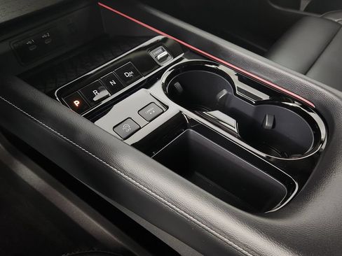 Certified 2025 Nissan Murano SL AWD/4WD image 29