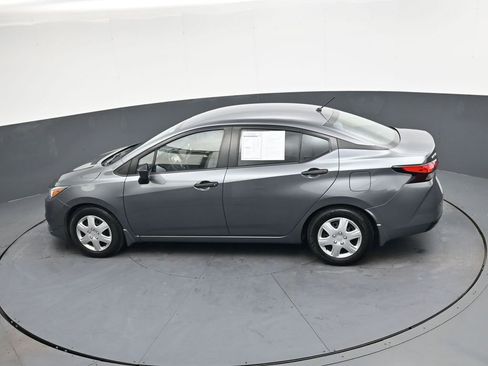 Used 2021 Nissan Versa S image 32
