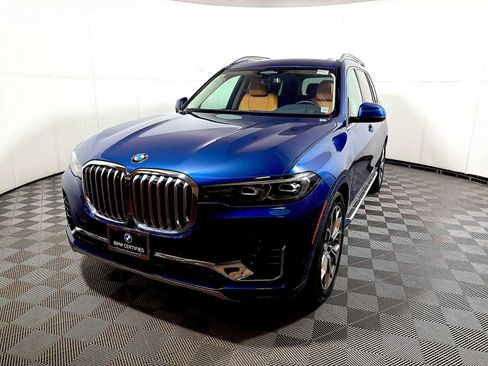 Certified 2022 BMW X7 xDrive40i w/ Premium Package image 3