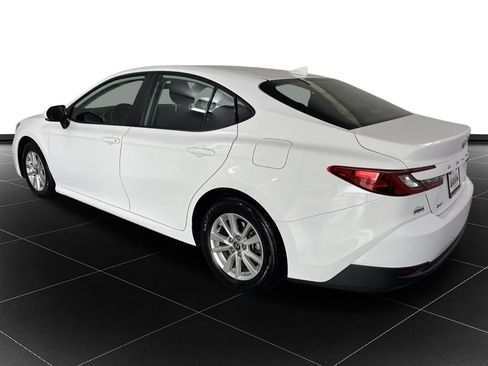 Used 2025 Toyota Camry LE w/ Convenience Package FWD image 3