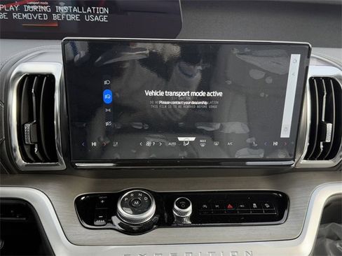 New 2026 Ford Expedition Platinum w/ Driver's Package image 16