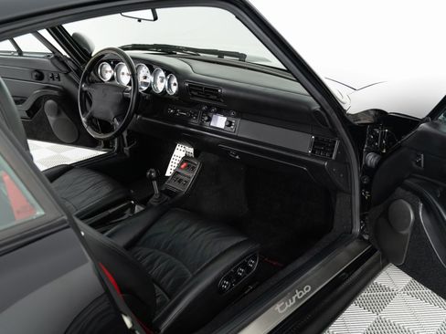Used 1996 Porsche 911 Turbo RWD image 16