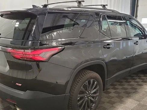 Used 2022 Chevrolet Traverse RS w/ LPO, Floor Liner Package AWD/4WD image 3