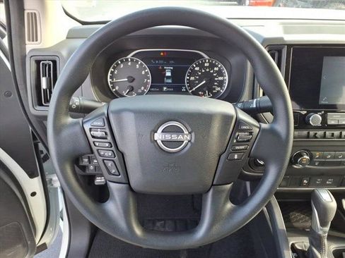 Used 2025 Nissan Frontier S AWD/4WD image 19