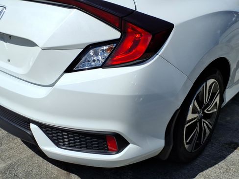 Used 2016 Honda Civic EX-T image 11