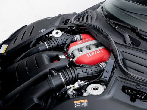 Used 2023 Ferrari Purosangue AWD/4WD image 24