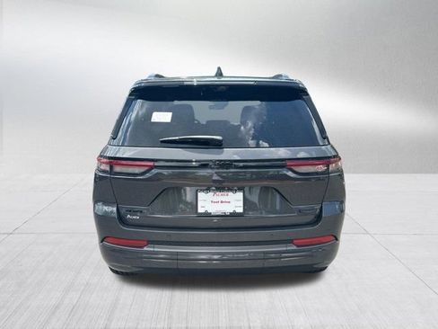 New 2026 Jeep Grand Cherokee Summit AWD/4WD image 6