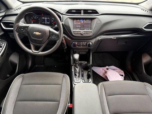 Used 2021 Chevrolet TrailBlazer LS FWD image 13