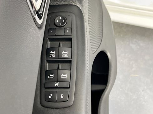 Used 2022 Dodge Durango GT image 18