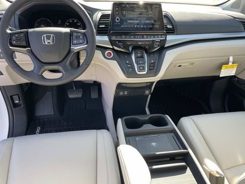 New 2026 Honda Odyssey EX-L image 12