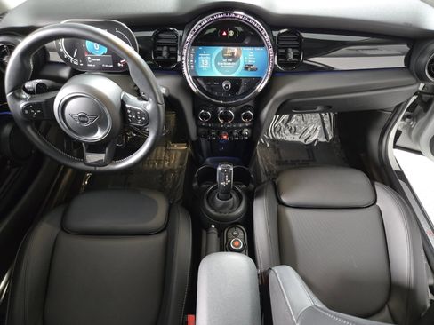 Used 2022 MINI Cooper S image 18