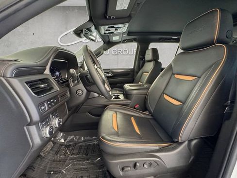Used 2024 GMC Yukon AT4 AWD/4WD image 19