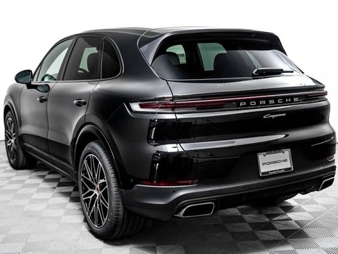 New 2026 Porsche Cayenne AWD/4WD image 3
