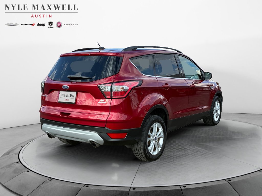 Used 2017 Ford Escape SE w/ Equipment Group 201A FWD image 16