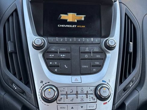 Used 2017 Chevrolet Equinox Premier w/ Enhanced Convenience Package FWD image 12