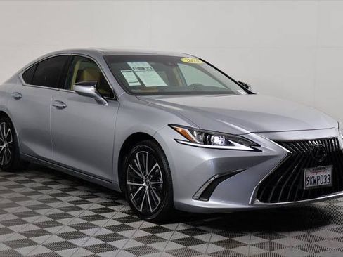 Certified 2024 Lexus ES 350 w/ Premium Package FWD image 3