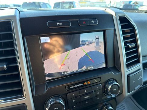 Used 2019 Ford F150 Lariat image 29