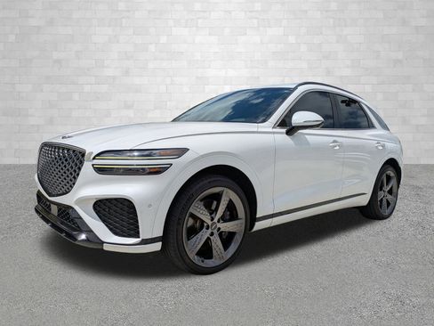 Used 2022 Genesis GV70 3.5T Sport w/ Sport Prestige Package AWD/4WD image 5