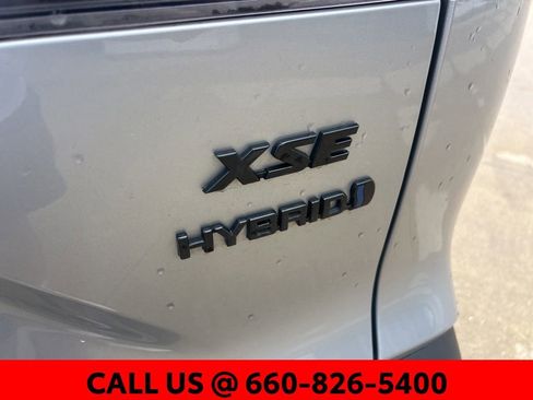 Used 2024 Toyota Corolla Cross AWD Hybrid w/ Convenience Package image 11