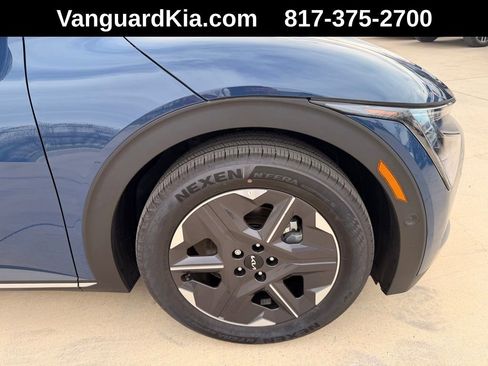 Used 2025 Kia EV6 Light w/ Light LR Technology Package RWD image 10