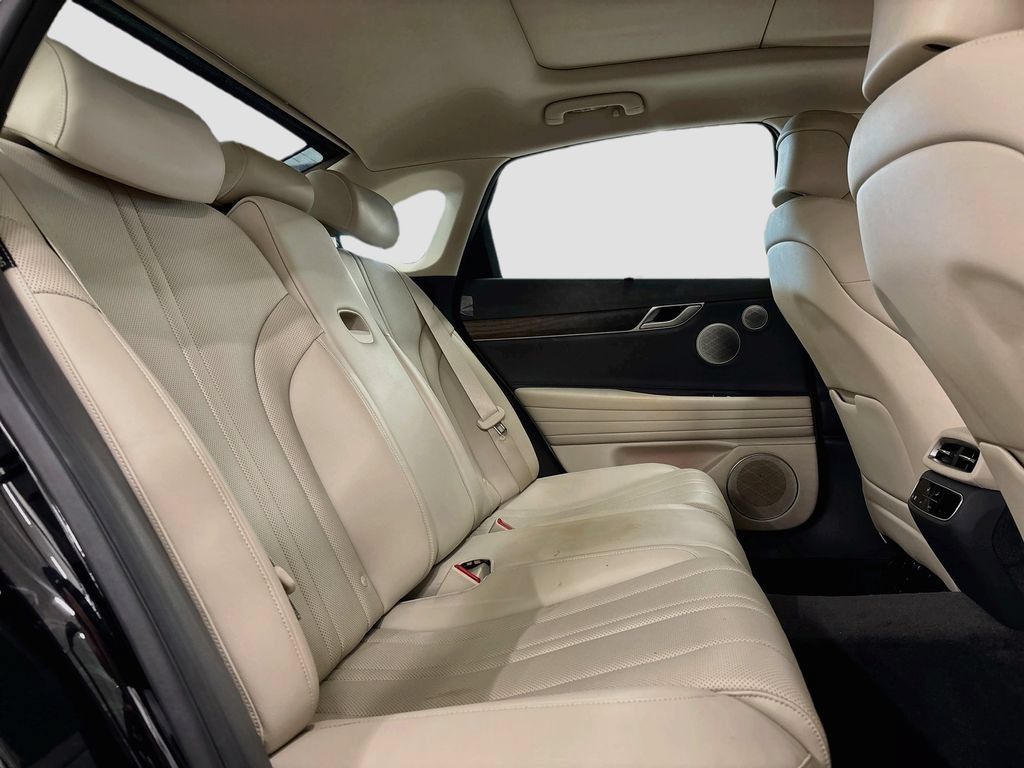 Used 2021 Genesis G80 2.5T w/ Advanced Package RWD image 16