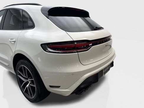 Used 2024 Porsche Macan AWD/4WD image 19
