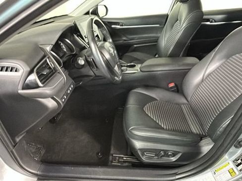 Used 2024 Toyota Camry SE FWD image 12