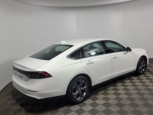 Used 2025 Honda Accord EX-L image 4