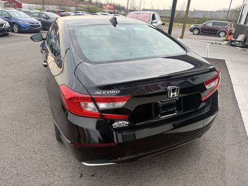 Used 2020 Honda Accord EX image 10