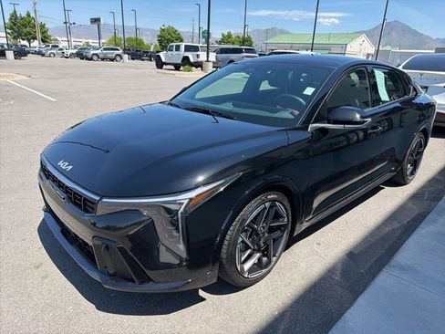 Used 2025 Kia K4 GT-Line w/ GT-Line Premium Package FWD image 2
