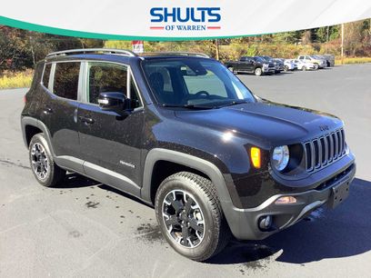 Used 2023 Jeep Renegade Latitude w/ Sun/Sound Group