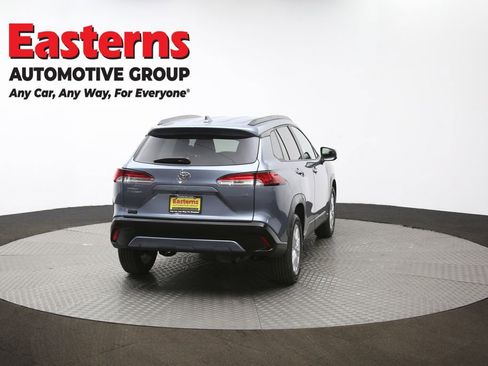 Used 2024 Toyota Corolla Cross LE image 35