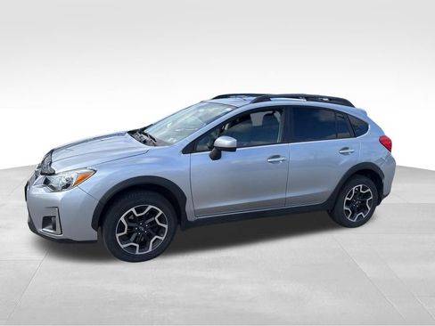 Used 2016 Subaru Crosstrek 2.0i Premium w/ Moonroof Package image 2