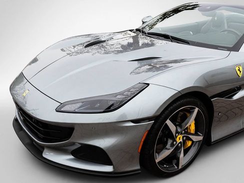 Certified 2022 Ferrari Portofino M RWD image 30