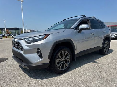 Used 2023 Toyota RAV4 Limited AWD/4WD image 2