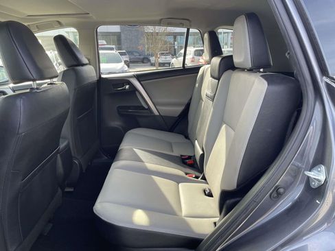 Used 2017 Toyota RAV4 Limited image 3