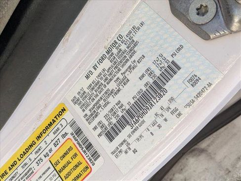 Used 2018 Ford Fusion SE w/ Fusion SE Technology Package image 15