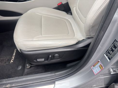 Used 2023 Hyundai Tucson SEL w/ Convenience Package image 13