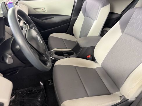Used 2025 Toyota Corolla LE FWD image 20