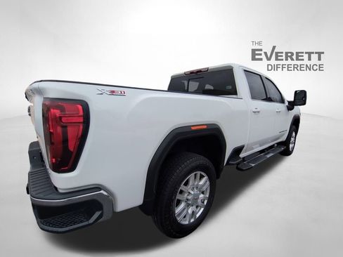 Used 2024 GMC Sierra 2500 SLE w/ SLE Value Package; image 4