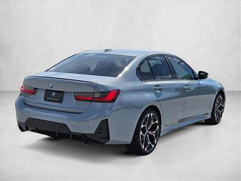Used 2026 BMW 330i Sedan w/ M Sport Package RWD image 2