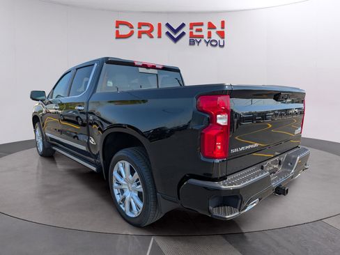 New 2026 Chevrolet Silverado 1500 High Country AWD/4WD image 4