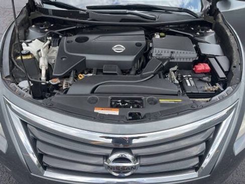 Used 2015 Nissan Altima 2.5 S w/ Special Edition Package FWD image 23