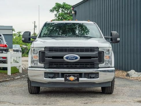 Used 2019 Ford F350 XL w/ Power Equipment Group RWD image 9