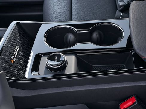 Certified 2025 Chevrolet Equinox RS w/ Safety and Technology Package FWD image 22