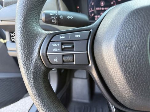 Used 2025 Honda Accord SE image 24