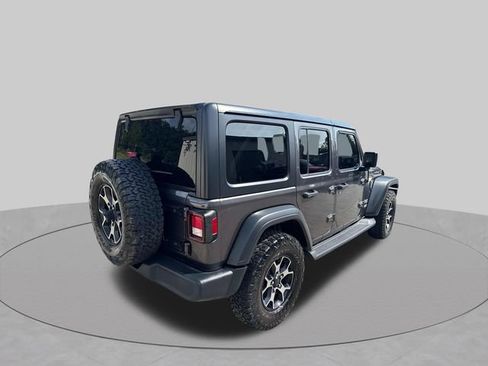Used 2018 Jeep Wrangler Unlimited Sport S AWD/4WD image 9